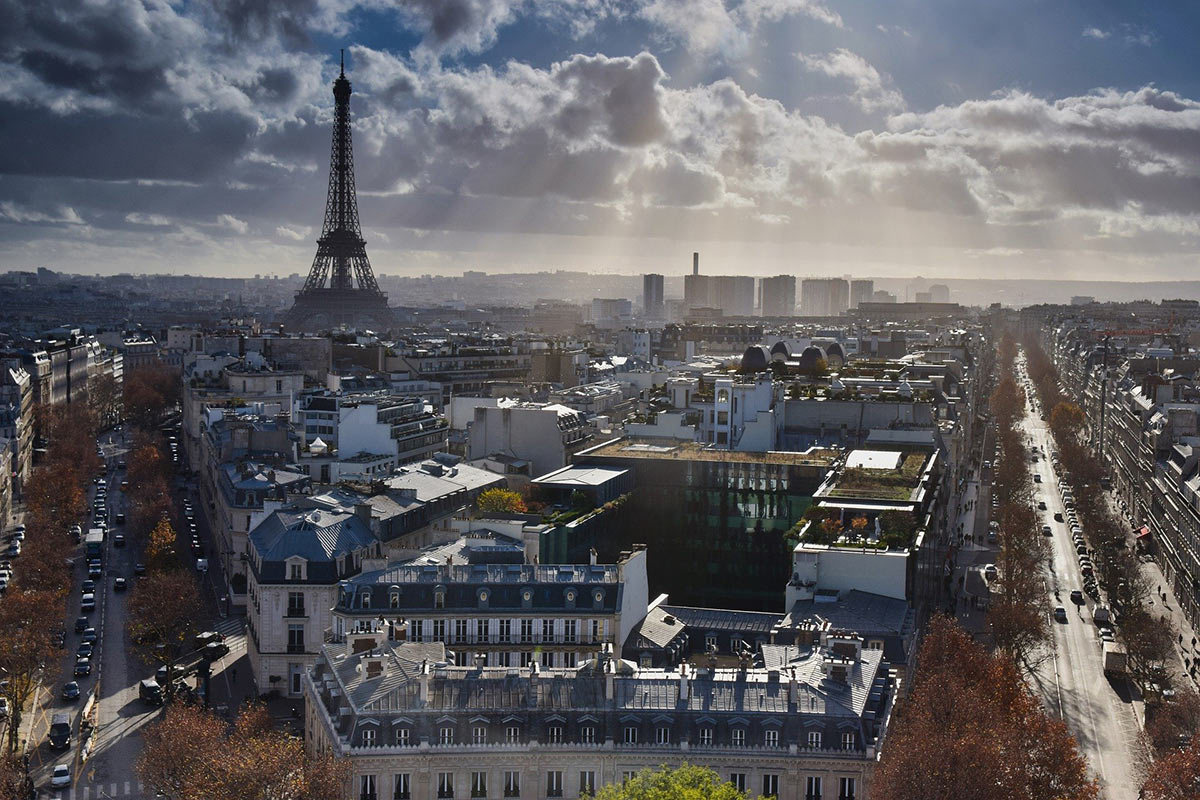 Se déplacer à Paris en taxi moto est un gros plus pour éviter les embouteillages